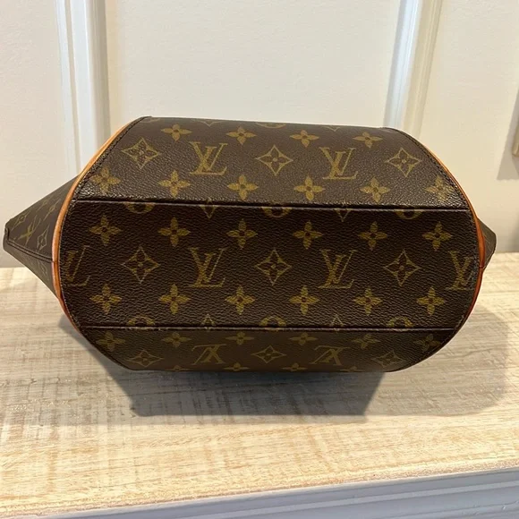 Louis Vuitton Ellipse MM Monogram Handbag EUC - Picture 16 of 16